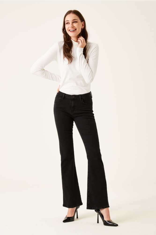 CELIA SUPERSLIM FIT 245 7850 DARK USED